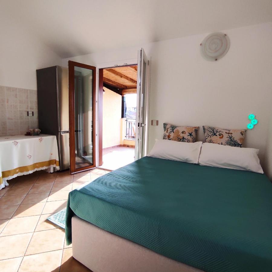 Bed and Breakfast Vista Mare Ольбия Экстерьер фото